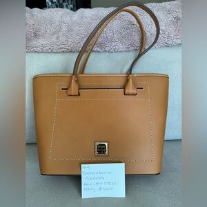 New Doone and Bourke hand bag.